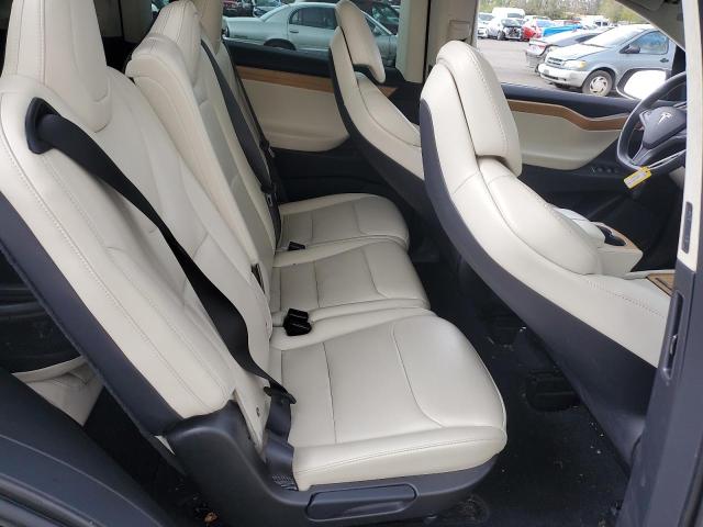Photo 11 from auction – 2018 TESLA MODEL X with VIN 5YJXCAE27JF128373