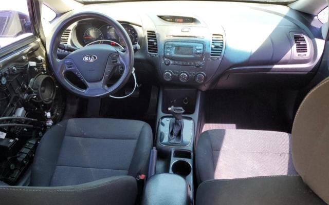 Photo 8 from auction – 2017 KIA FORTE LX with VIN 3KPFK4A77HE137835