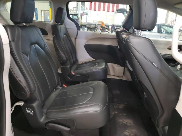 Фото 11 с аукциона – 2018 CHRYSLER PACIFICA T с VIN 2C4RC1EG5JR258029