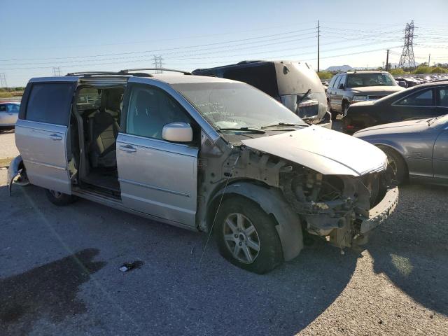 Photo 4 from auction – 2010 CHRYSLER TOWN & COU with VIN 2A4RR5D12AR412760