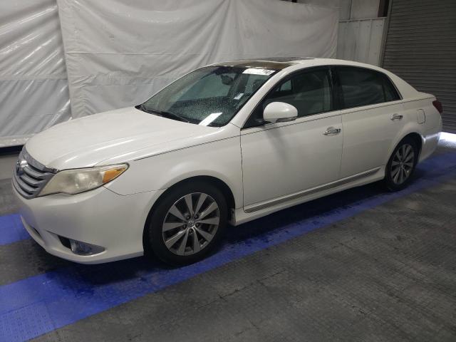 TOYOTA AVALON BAS 2011 مع رقم تعريف المركبة 4T1BK3DB4BU421453 - صورة من المزاد