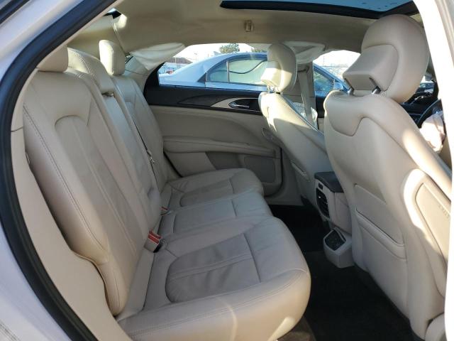 Photo 10 from auction – 2017 LINCOLN MKZ RESERV with VIN 3LN6L5F98HR627279