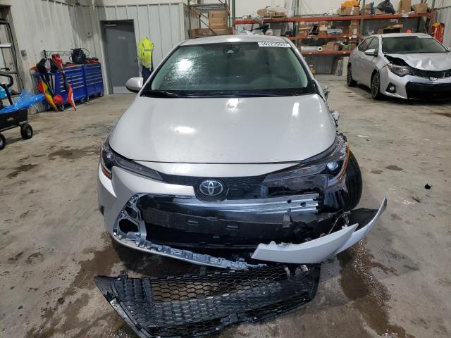 Photo 5 from auction – 2022 TOYOTA COROLLA LE with VIN 5YFEPMAE4NP383697
