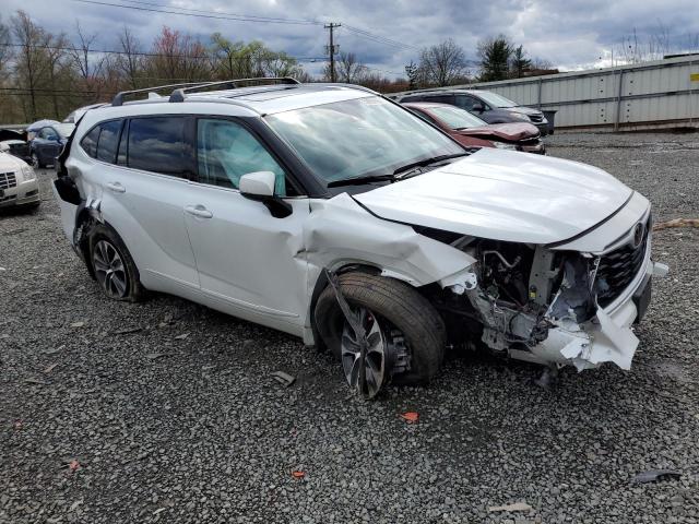 Photo 4 from auction – 2022 TOYOTA HIGHLANDER with VIN 5TDGZRBH6NS579091