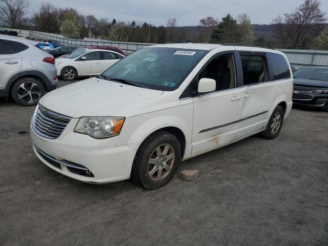 CHRYSLER TOWN & COU 2011 with VIN 2A4RR5DG7BR641375 - Photo from auction