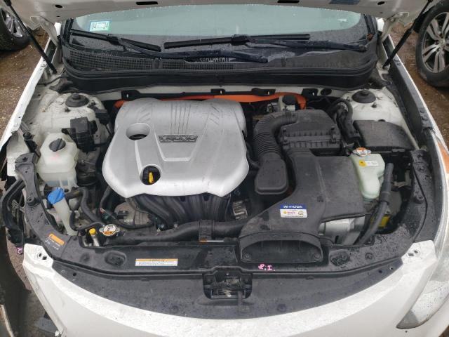 Photo 11 from auction – 2013 HYUNDAI SONATA HYB with VIN KMHEC4A49DA086619