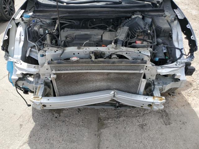 Photo 12 from auction – 2016 HONDA CR-V EXL with VIN 2HKRM4H70GH634474