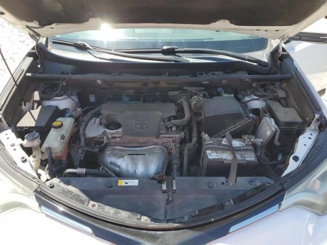 Photo 11 from auction – 2017 TOYOTA RAV4 XLE with VIN 2T3WFREVXHW324162