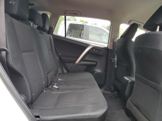 Photo 10 from auction – 2017 TOYOTA RAV4 LE with VIN JTMZFREV4HJ146759
