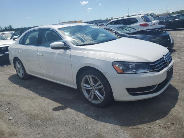 Photo 4 from auction – 2014 VOLKSWAGEN PASSAT SE with VIN 1VWBN7A37EC019739