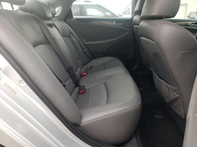 Photo 10 from auction – 2012 HYUNDAI SONATA HYB with VIN KMHEC4A46CA043886