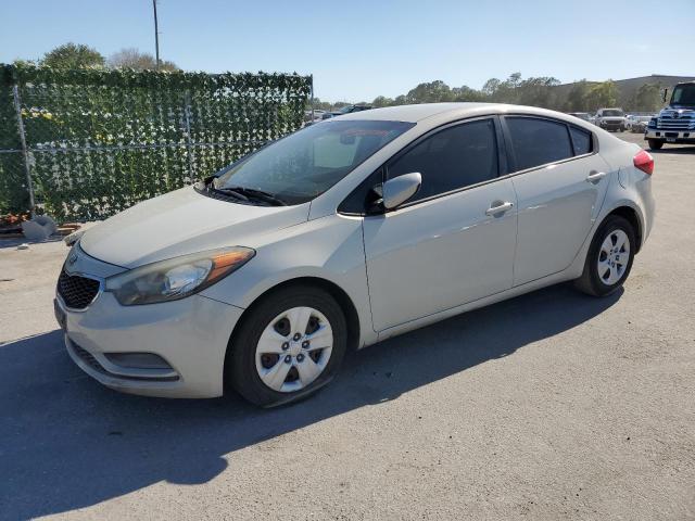 KIA FORTE LX 2015 مع رقم تعريف المركبة KNAFK4A68F5366361 - صورة من المزاد