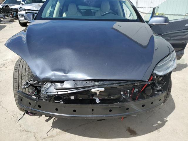Photo 11 from auction – 2019 TESLA MODEL X with VIN 5YJXCDE29KF158932