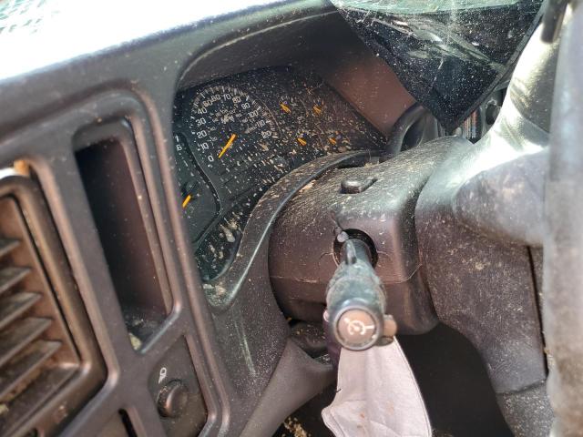 Photo 9 from auction – 2004 CHEVROLET SILVERADO with VIN 1GCEC19TX4Z191881