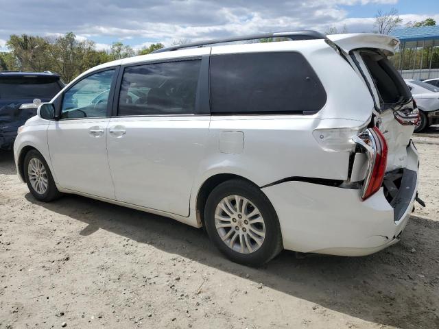 Photo 2 from auction – 2015 TOYOTA SIENNA XLE with VIN 5TDYK3DC3FS574567