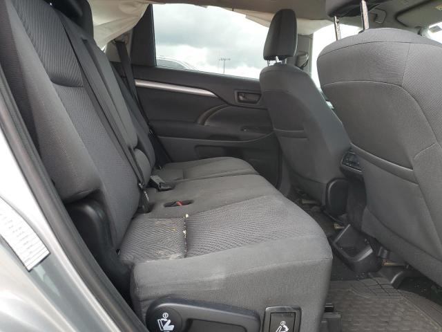 Фото 10 с аукциона – 2019 TOYOTA HIGHLANDER с VIN 5TDZZRFH2KS320807