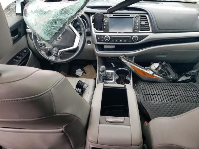 Photo 8 from auction – 2019 TOYOTA HIGHLANDER with VIN 5TDJZRFH0KS714822