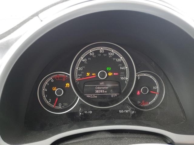 Photo 9 from auction – 2018 VOLKSWAGEN BEETLE SE with VIN 3VWJD7AT2JM710412