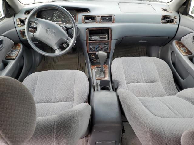 Photo 8 from auction – 2000 TOYOTA CAMRY CE with VIN 4T1BG22K1YU744138