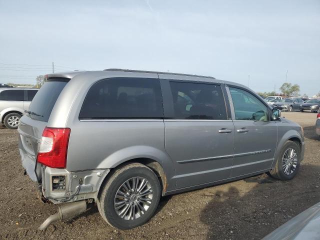 Photo 3 from auction – 2014 CHRYSLER TOWN & COU with VIN 2C4RC1CG5ER179940