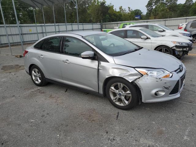 Photo 4 from auction – 2014 FORD FOCUS SE with VIN 1FADP3F29EL136856