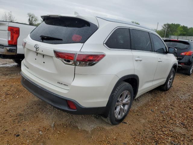 Photo 3 from auction – 2015 TOYOTA HIGHLANDER with VIN 5TDJKRFH4FS221512
