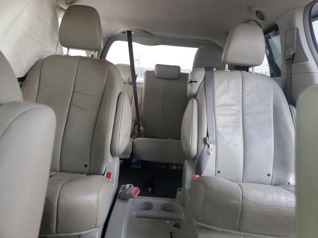 Photo 10 from auction – 2012 TOYOTA SIENNA XLE with VIN 5TDYK3DC9CS226154