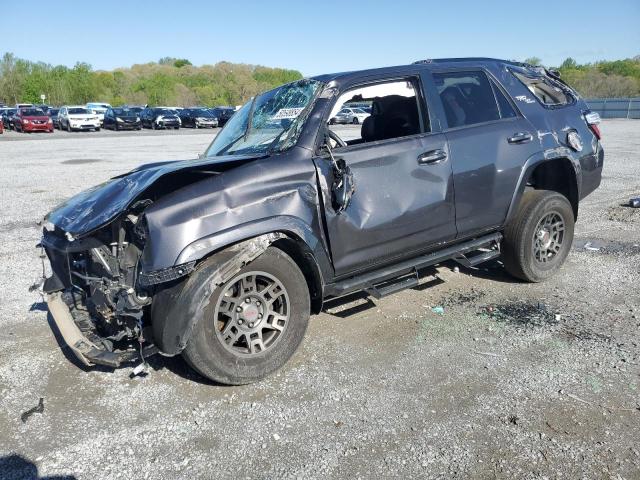 TOYOTA 4RUNNER SR 2019 with VIN JTEBU5JRXK5634053 - Photo from auction