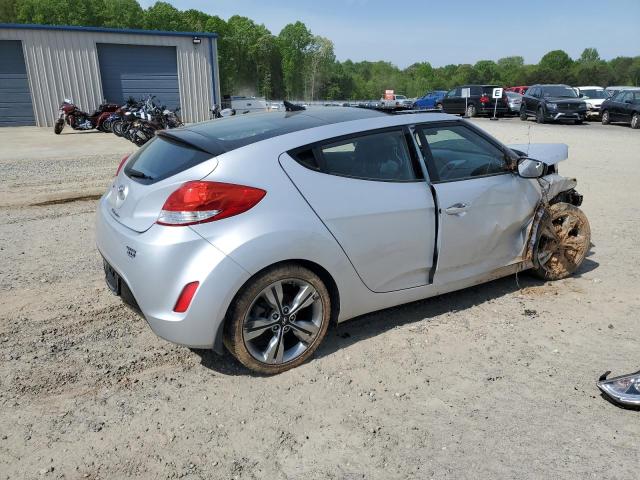 Photo 3 from auction – 2016 HYUNDAI VELOSTER with VIN KMHTC6AD4GU303581