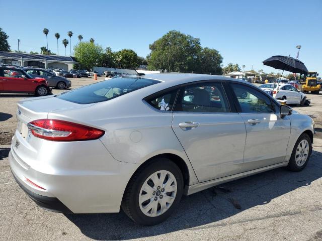 Photo 3 from auction – 2019 FORD FUSION S with VIN 3FA6P0G72KR234514