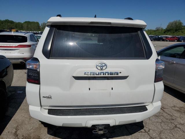 Photo 6 from auction – 2019 TOYOTA 4RUNNER SR with VIN JTEBU5JR8K5717903