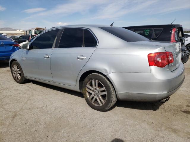 Photo 2 from auction – 2007 VOLKSWAGEN JETTA WOLF with VIN 3VWEF71K57M186958