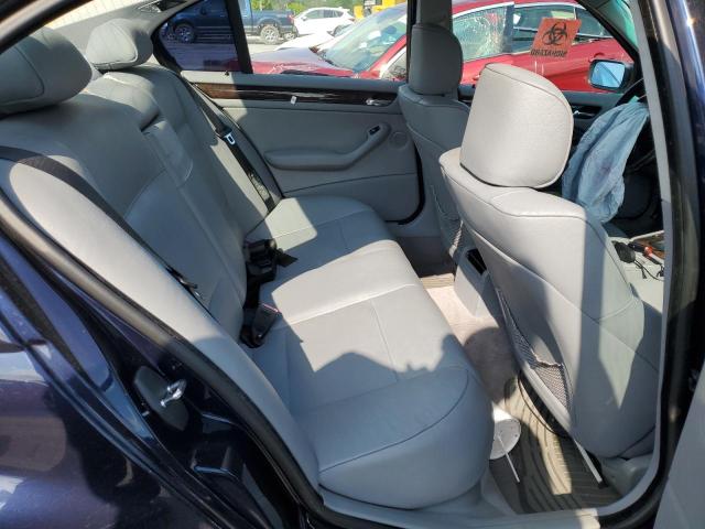 Photo 10 from auction – 2002 BMW 330 I with VIN WBAEV53492KM20475