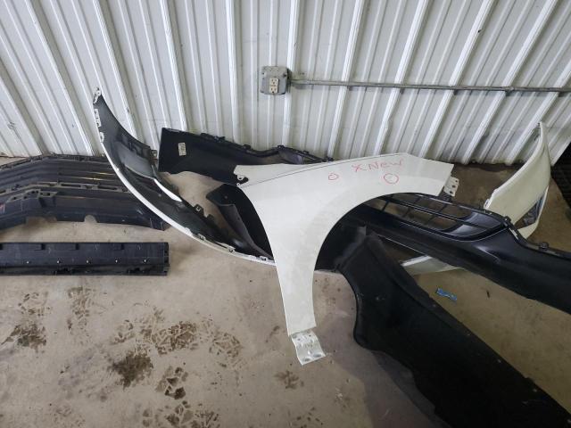 Photo 13 from auction – 2018 CHEVROLET EQUINOX LT with VIN 2GNAXJEV3J6136195