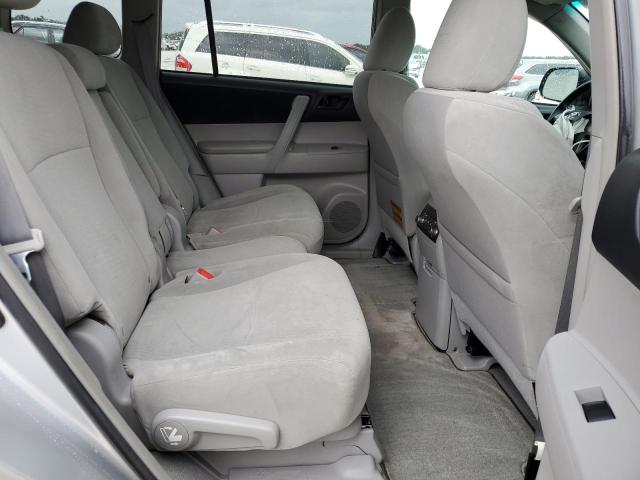 Photo 11 from auction – 2010 TOYOTA HIGHLANDER with VIN 5TDBK3EH0AS001232