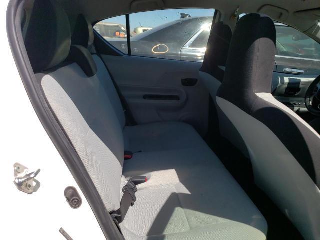 Photo 10 from auction – 2014 TOYOTA PRIUS C with VIN JTDKDTB39E1070149