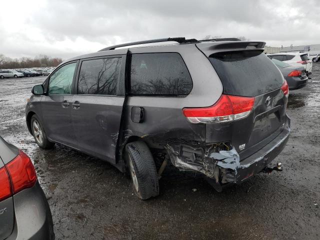 Photo 2 from auction – 2014 TOYOTA SIENNA LE with VIN 5TDKK3DC7ES433828