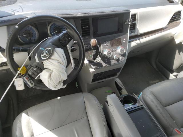 Photo 8 from auction – 2015 TOYOTA SIENNA XLE with VIN 5TDYK3DC8FS653202