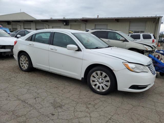 Photo 4 from auction – 2014 CHRYSLER 200 LX with VIN 1C3CCBAB5EN142665
