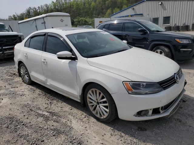Photo 4 from auction – 2011 VOLKSWAGEN JETTA SEL with VIN 3VWLZ7AJ0BM348347