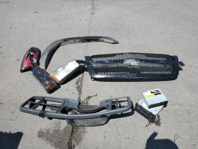 Photo 12 from auction – 2004 CHEVROLET SILVERADO with VIN 1GCHK23224F204582