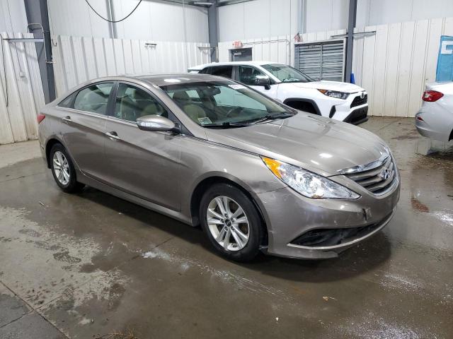 Photo 4 from auction – 2014 HYUNDAI SONATA GLS with VIN 5NPEB4AC9EH902625