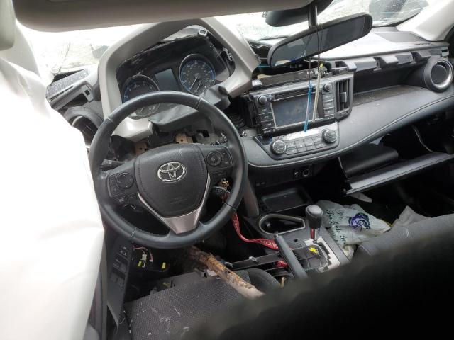 Photo 8 from auction – 2017 TOYOTA RAV4 XLE with VIN 2T3RFREV2HW637753