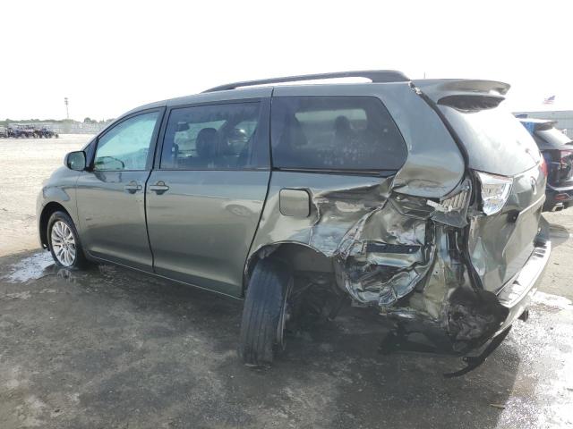 Photo 2 from auction – 2013 TOYOTA SIENNA XLE with VIN 5TDYK3DC5DS328388
