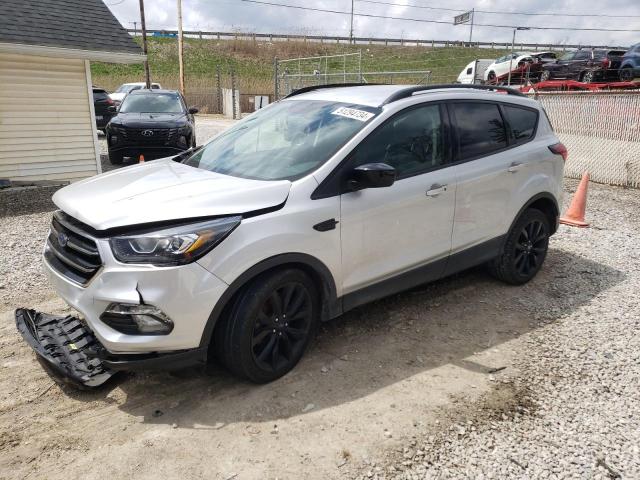 FORD ESCAPE SE 2019 with VIN 1FMCU0GD3KUB64165 - Photo from auction