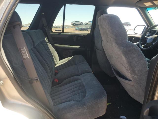 Photo 10 from auction – 2001 CHEVROLET BLAZER with VIN 1GNDT13WX12150659
