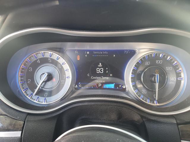Photo 9 from auction – 2018 CHRYSLER 300 LIMITE with VIN 2C3CCAKG8JH226695