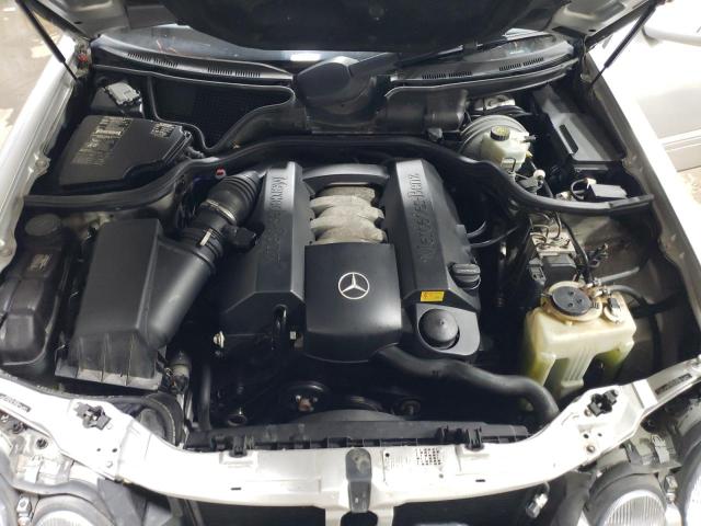 Photo 11 from auction – 2000 MERCEDES-BENZ E 320 4MAT with VIN WDBJF82J5YX043001