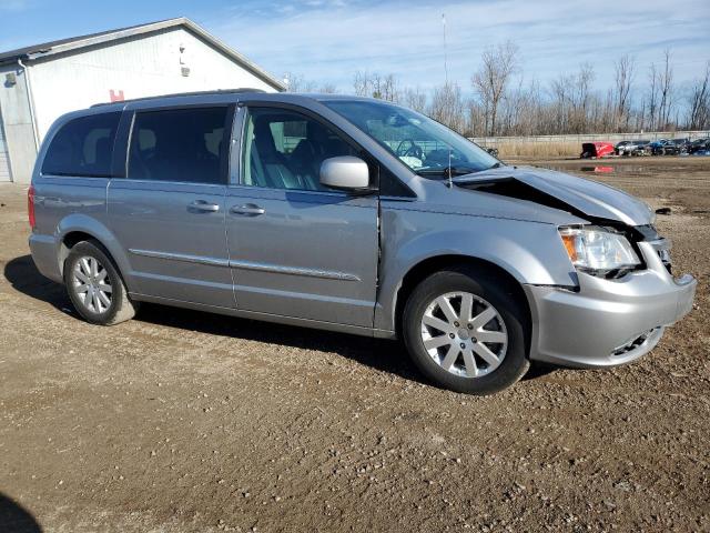 Photo 4 from auction – 2016 CHRYSLER TOWN & COU with VIN 2C4RC1BG9GR185888