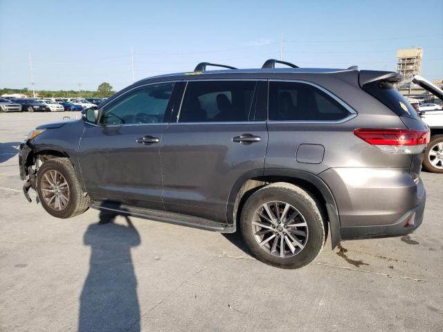 Photo 2 from auction – 2017 TOYOTA HIGHLANDER with VIN 5TDKZRFH8HS512789